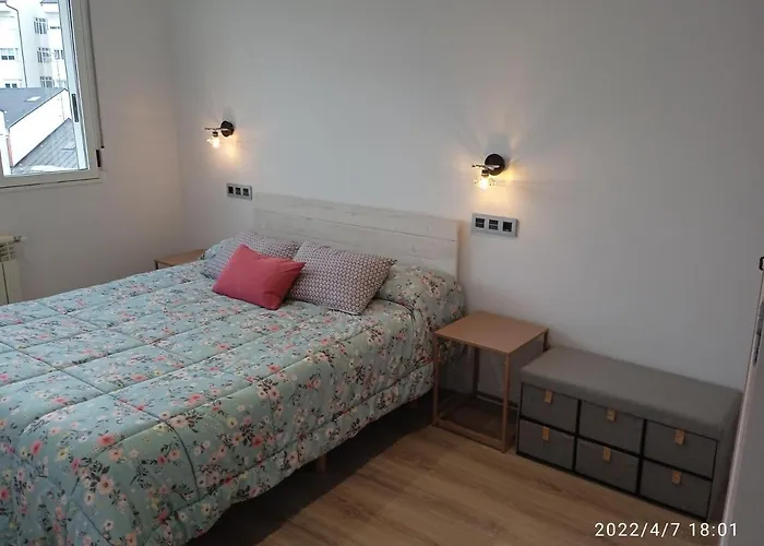 Apartamento Isaac Junto A La Muralla Romana * Lugo